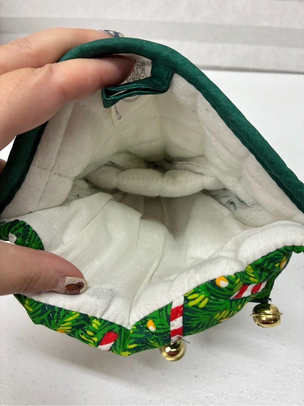 Vintage Christmas tree oven mitt holiday classic nostalgia bells candy cane 90's